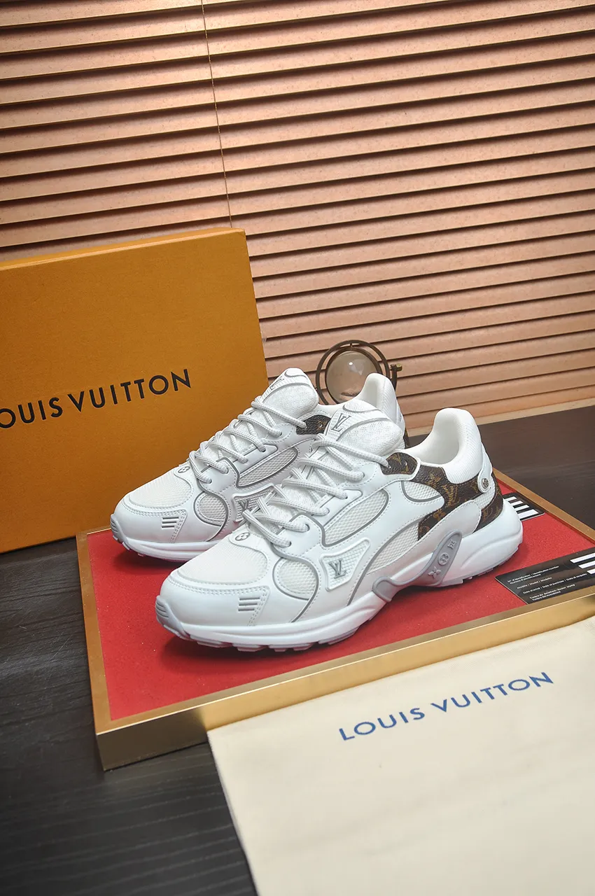 Men's men's shoes 💰640💶[LOUIS VUITTON] (couples 💑 style) new original order 🍀LV Louis Vuitton * - top version of LV classic trendy shoes! Made of imported original fabrics, mesh lining, and original wear-resistant rubber foam outsole! High quality products! Size (Female 35-39) (Male 39-44)